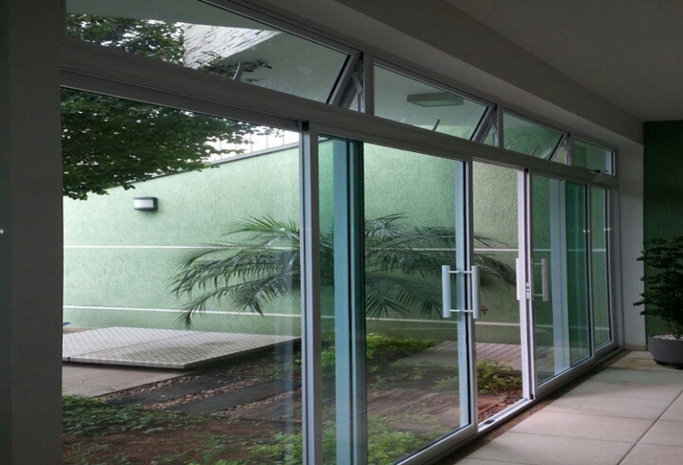 PORTAS 